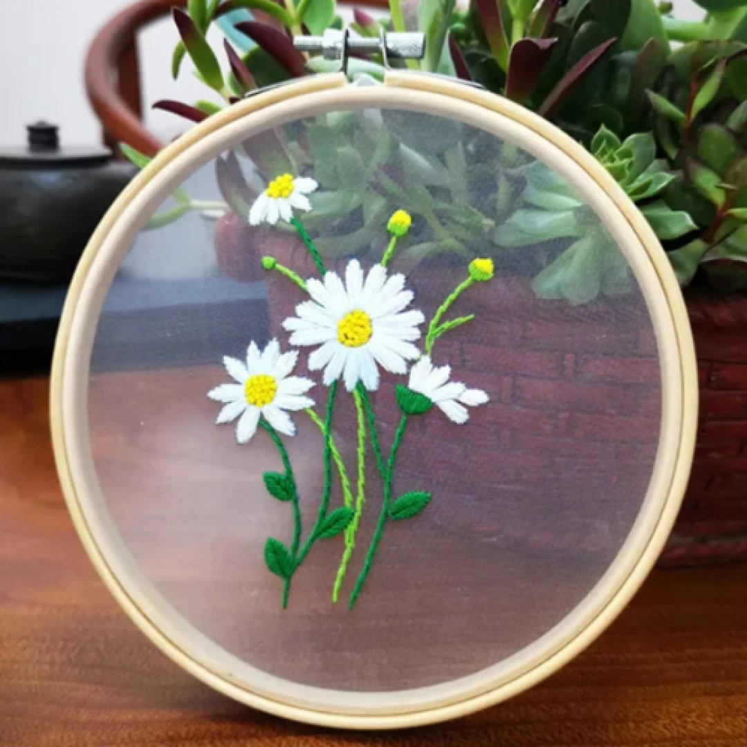 Bordado Margaritas Blancas