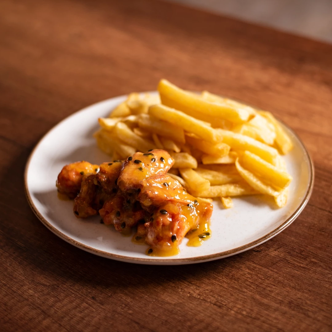 Alitas en Salsa de Maracuyá