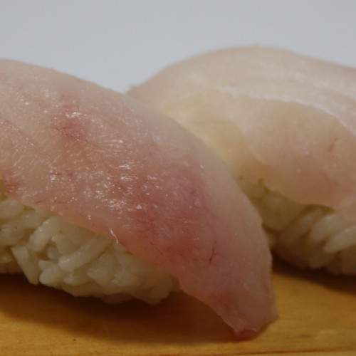 NIGIRI DE PESCADO (2 PIEZAS)