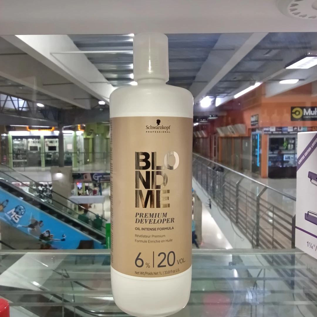 AGUA OXIGENADA BLONDME DE SCHWARZKOPF 6%/20VOL (1000ML)