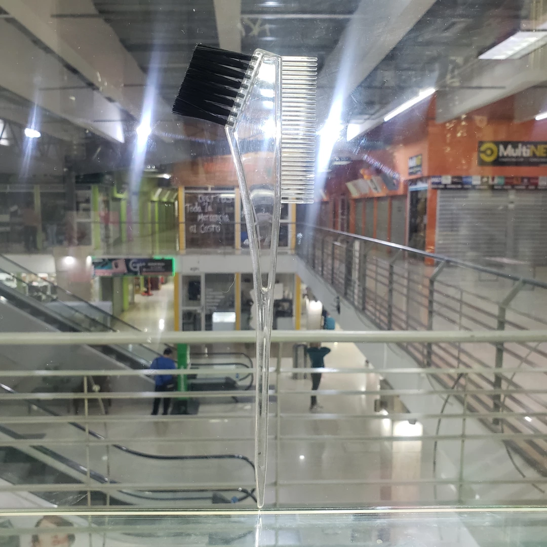 BROCHA PARA TINTE PEQUEÑA CON PEINE