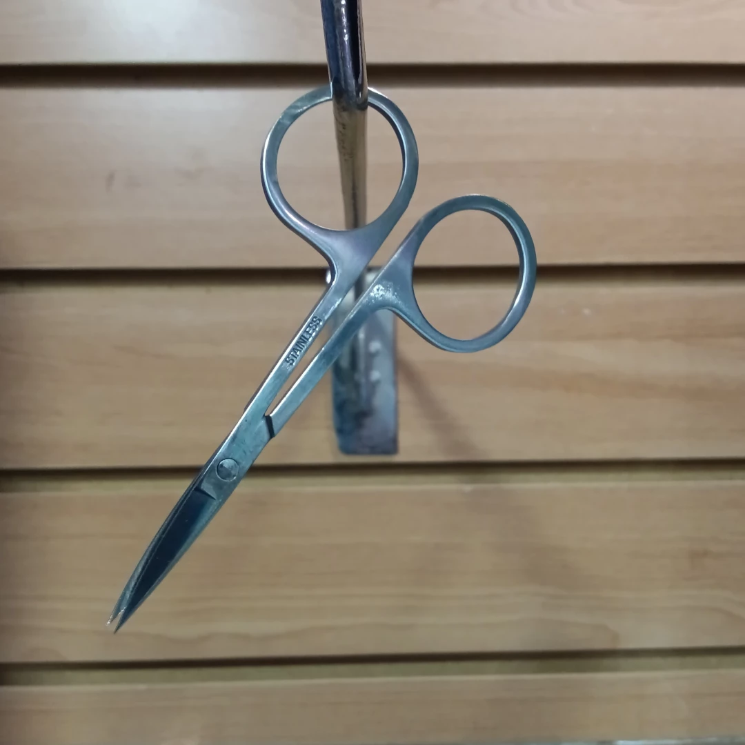 TIJERA CUTICULA PUNTA CURVA - ANGOSTA