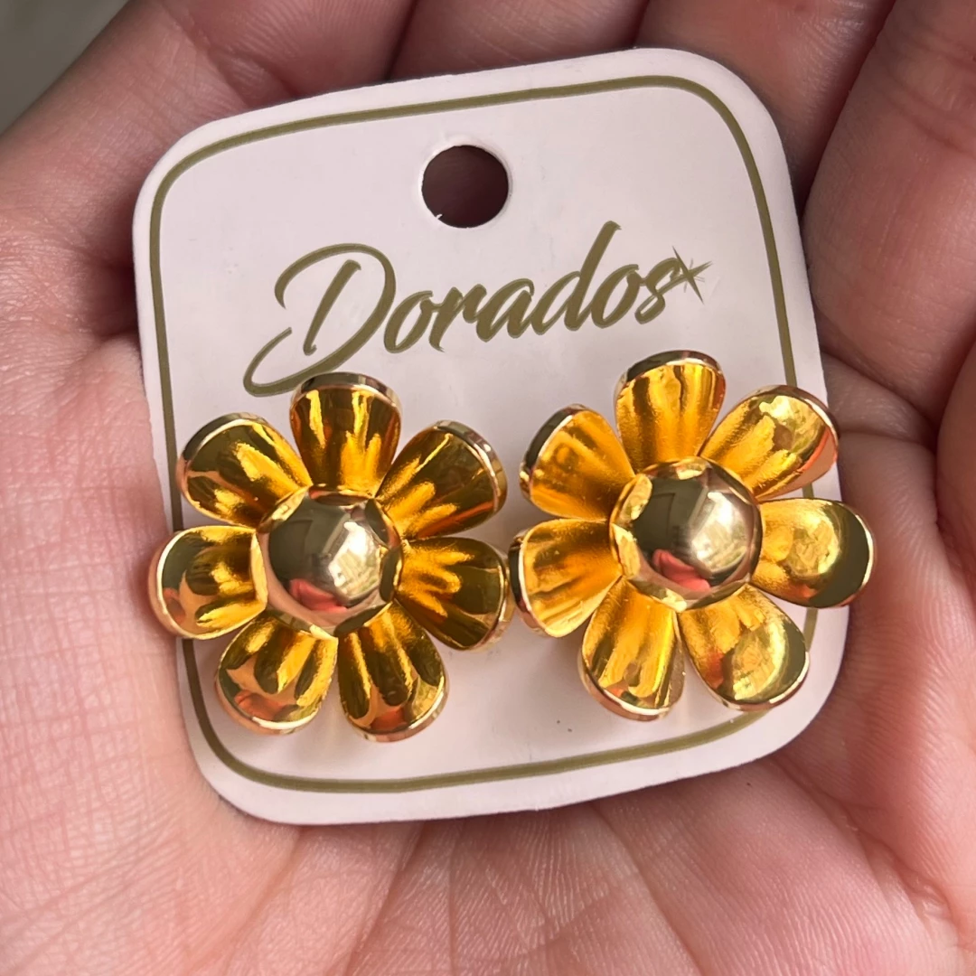 Aretes Flor Amarilla