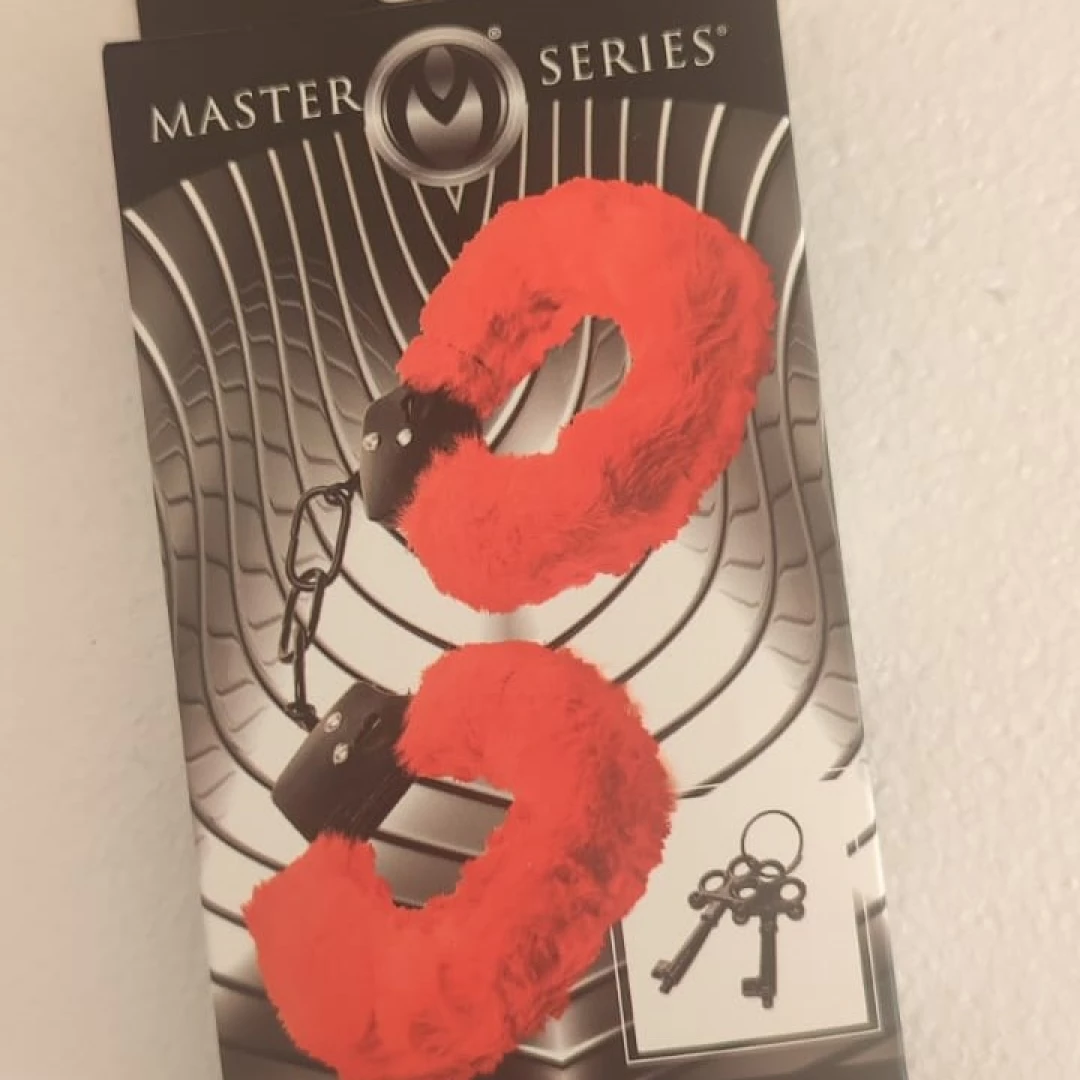 Master Series CUFFED IN FUR