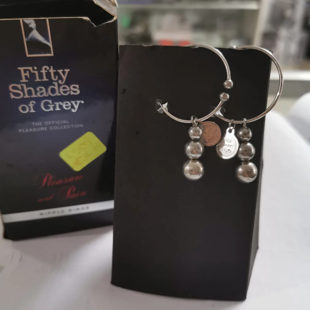 Piercing  Fifty shades of grey