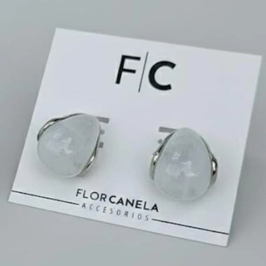 Gotas con marco plateado