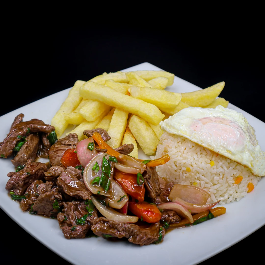 Lomo saltado Villa Rica